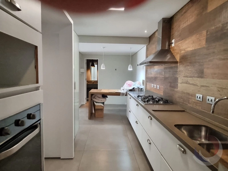 Apartamento em Coqueiros com 3 dormitórios, sendo 1 suíte, vista Mar: 12ª foto da galeria de imagens do imóvel