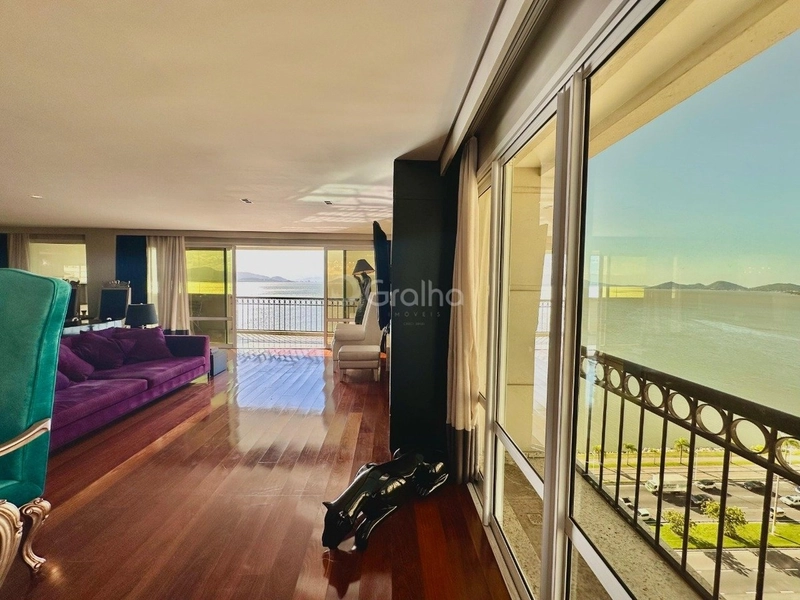 Apartamento na Beira Mar com 3 suítes com closet e hidromassagem 316m²: 10ª foto da galeria de imagens do imóvel