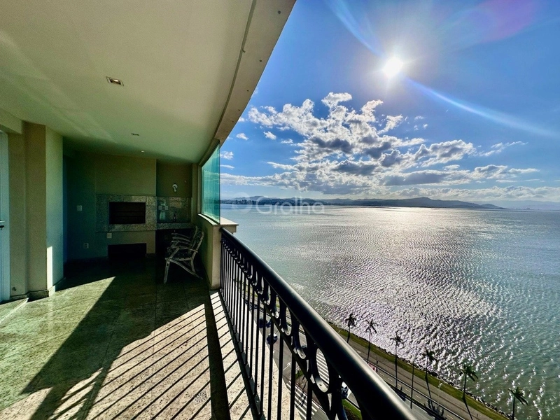 Apartamento na Beira Mar com 3 suítes com closet e hidromassagem 316m²: 12ª foto da galeria de imagens do imóvel