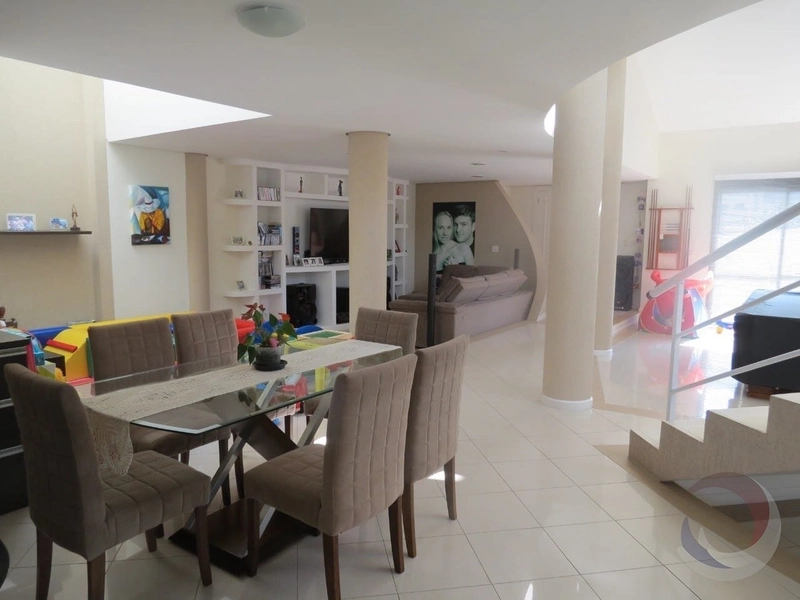 Casa em Capoeiras com 3 dormitórios 3 suítes e 4 vagas - 33m²: 1ª foto da galeria de imagens do imóvel