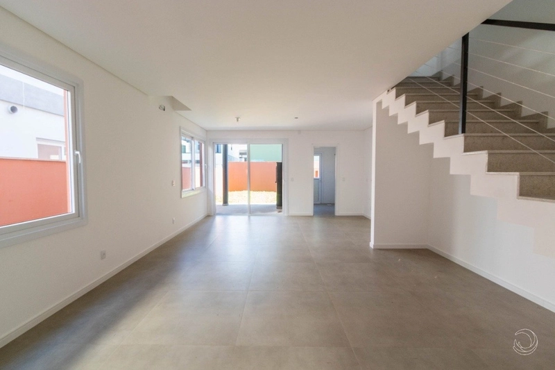 Casa residencial no Campeche com 3 dormitórios, sendo 1 suíte e 2 vgs: 5ª foto da galeria de imagens do imóvel