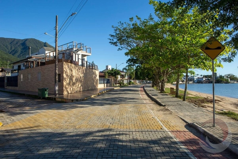 Casa na Praia de Fora com 6 dormitórios 4 suítes e 4 vagas: 14ª foto da galeria de imagens do imóvel