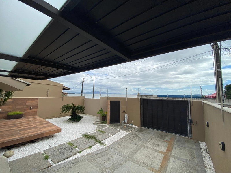 Casa residencial no Estreito com 3 dormítorios, sendo 1 suíte: 5ª foto da galeria de imagens do imóvel