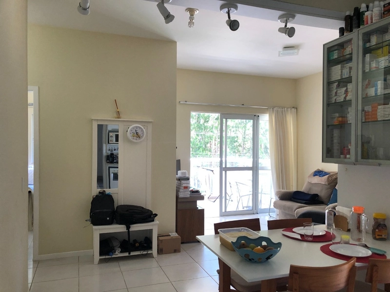 Apartamento no Campeche com 2 dormitórios, sendo 1 suíte e 1 vaga: 3ª foto da galeria de imagens do imóvel