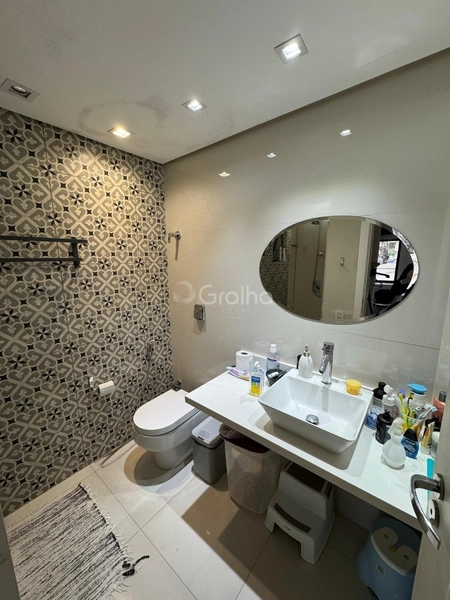 Apartamento na Agronomica com 3 dormitórios, sendo 1 suíte e 2 vagas: 21ª foto da galeria de imagens do imóvel