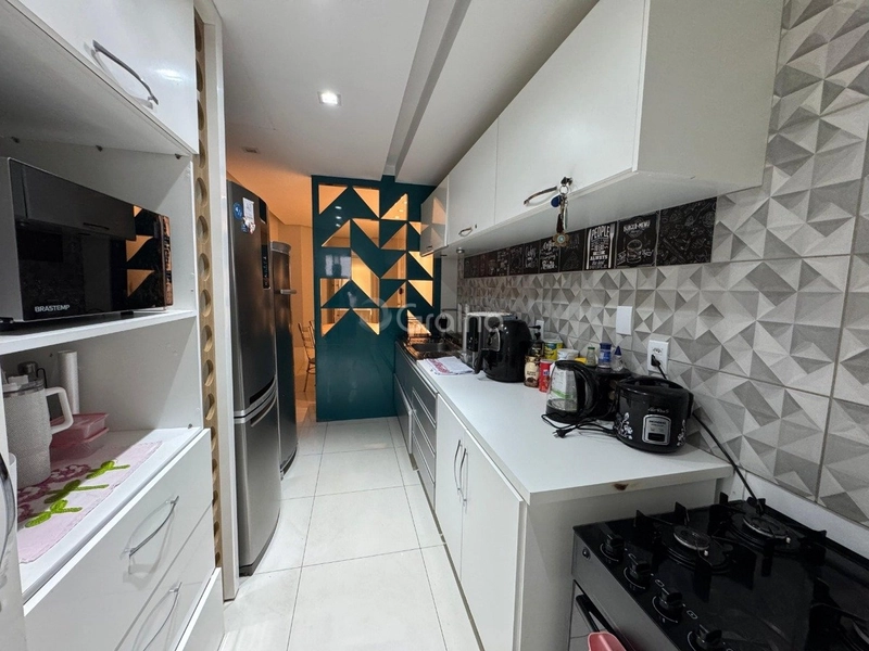 Apartamento na Agronomica com 3 dormitórios, sendo 1 suíte e 2 vagas: 9ª foto da galeria de imagens do imóvel