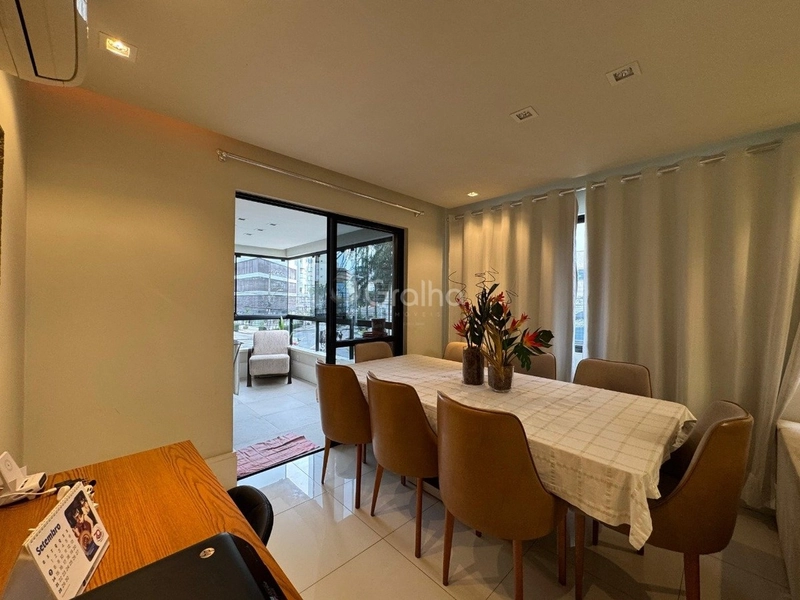 Apartamento na Agronomica com 3 dormitórios, sendo 1 suíte e 2 vagas: 8ª foto da galeria de imagens do imóvel