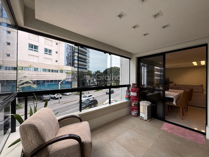 Apartamento na Agronomica com 3 dormitórios, sendo 1 suíte e 2 vagas: 6ª foto da galeria de imagens do imóvel