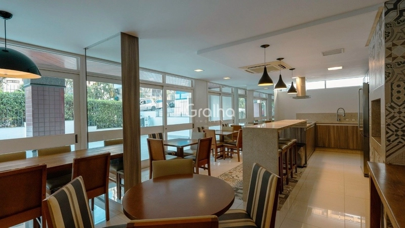 Apartamento na Agronomica com 3 dormitórios, sendo 1 suíte e 2 vagas: 29ª foto da galeria de imagens do imóvel