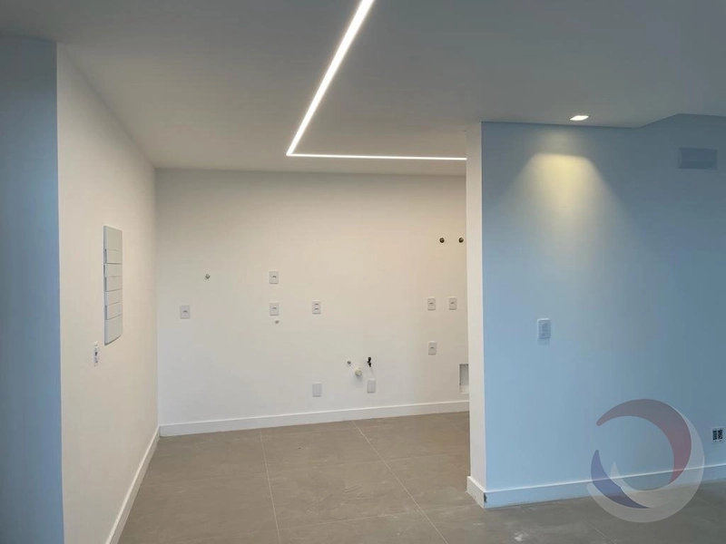 Duplex Alto padrão em Jurere com 3 suítes e 2 vagas - 170 m²: 9ª foto da galeria de imagens do imóvel