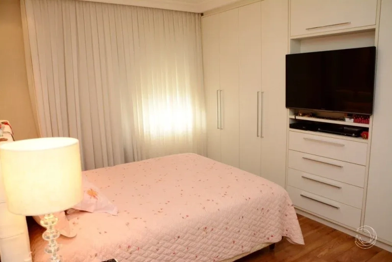 Apartamento no centro com 4 dormitórios 2 suítes e  2 vagas - 181m²: 15ª foto da galeria de imagens do imóvel