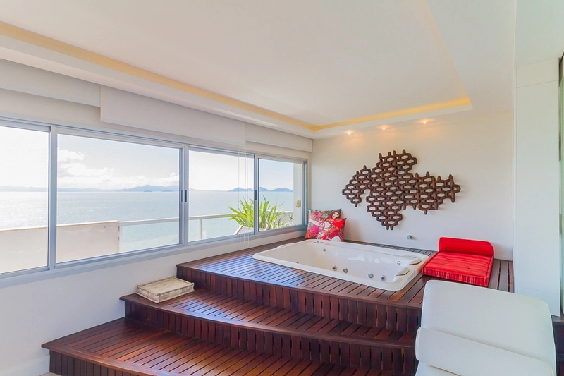 Apartamento na Beira Mar com 3 dormitórios, sendo 3 suítes e 2 vagas: 9ª foto da galeria de imagens do imóvel