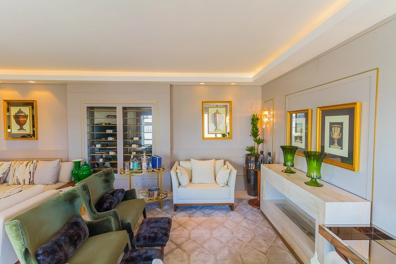 Apartamento na Beira Mar com 3 dormitórios, sendo 3 suítes e 2 vagas: 6ª foto da galeria de imagens do imóvel