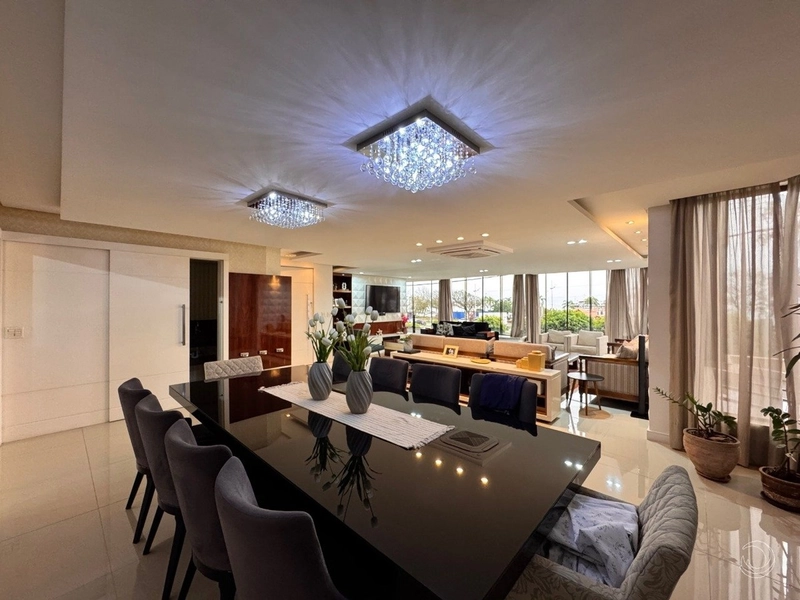 Apartamento na Beira Mar com 4 dormitórios, sendo 2 suítes e 2 vagas: 10ª foto da galeria de imagens do imóvel