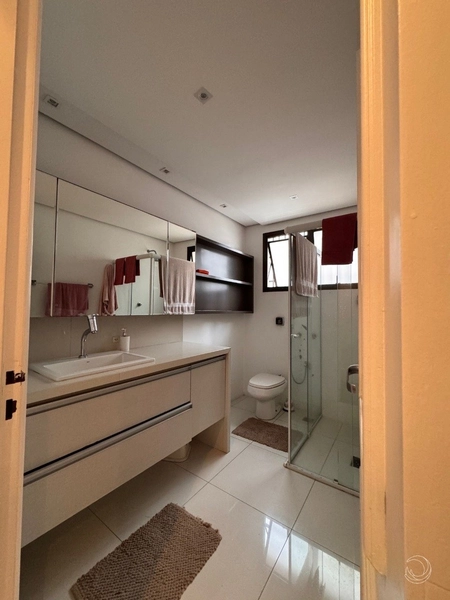 Apartamento na Beira Mar com 4 dormitórios, sendo 2 suítes e 2 vagas: 18ª foto da galeria de imagens do imóvel