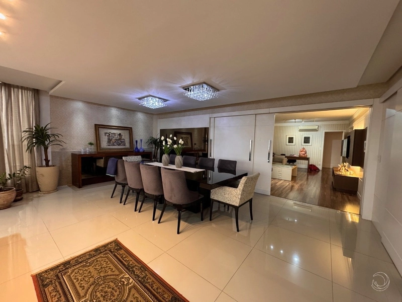 Apartamento na Beira Mar com 4 dormitórios, sendo 2 suítes e 2 vagas: 7ª foto da galeria de imagens do imóvel