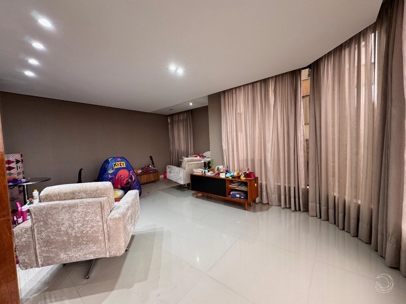 Apartamento na Beira Mar com 4 dormitórios, sendo 2 suítes e 2 vagas: 6ª foto da galeria de imagens do imóvel