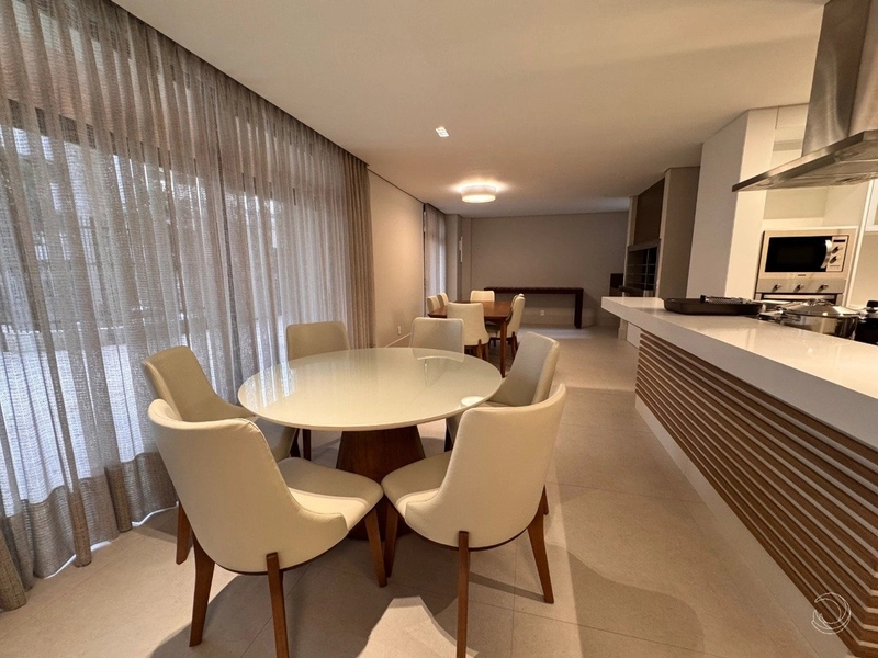 Apartamento na Beira Mar com 4 dormitórios, sendo 2 suítes e 2 vagas: 41ª foto da galeria de imagens do imóvel