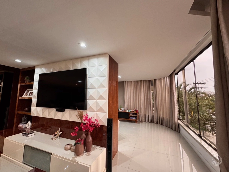 Apartamento na Beira Mar com 4 dormitórios, sendo 2 suítes e 2 vagas: 4ª foto da galeria de imagens do imóvel