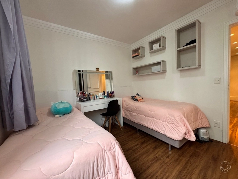 Apartamento na Beira Mar com 4 dormitórios, sendo 2 suítes e 2 vagas: 33ª foto da galeria de imagens do imóvel