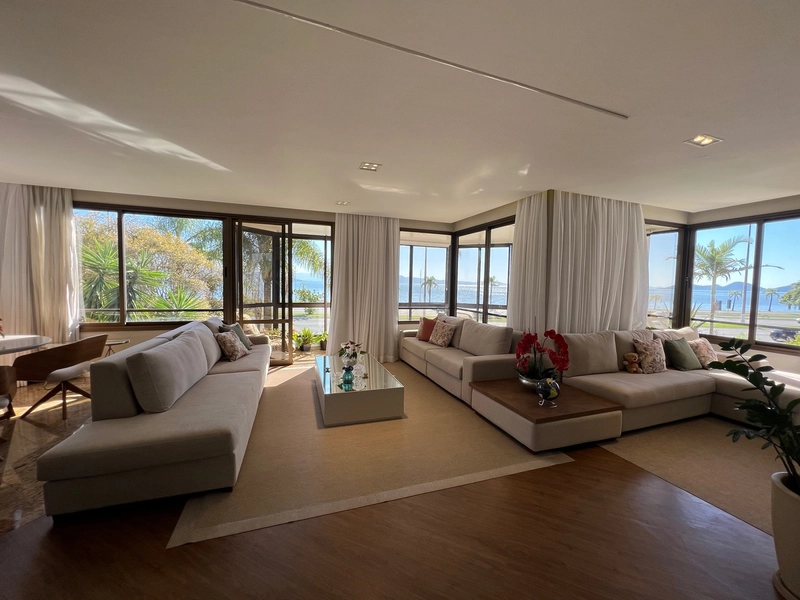 Apartamento na Beira Mar com 3 dormitórios, sendo 3 suítes e 2 vagas: 28ª foto da galeria de imagens do imóvel