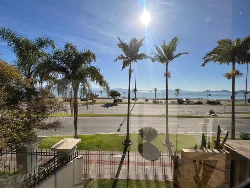 Apartamento na Beira Mar com 3 dormitórios, sendo 3 suítes e 2 vagas: 23ª foto da galeria de imagens do imóvel