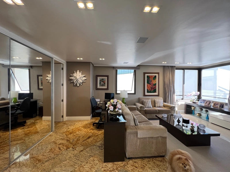 Apartamento na Beira Mar com 3 dormitórios, sendo 3 suítes e 2 vagas: 8ª foto da galeria de imagens do imóvel