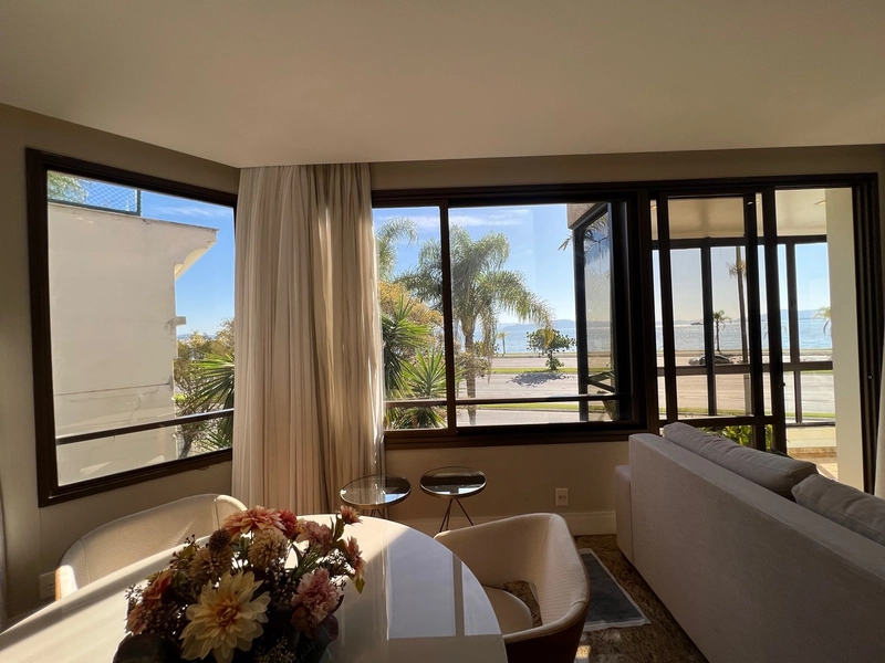 Apartamento na Beira Mar com 3 dormitórios, sendo 3 suítes e 2 vagas: 20ª foto da galeria de imagens do imóvel