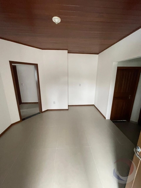 Casa na Carvoeira com 03 dormitórios, sendo 01 suíte e 1 vaga - 112m²: 6ª foto da galeria de imagens do imóvel