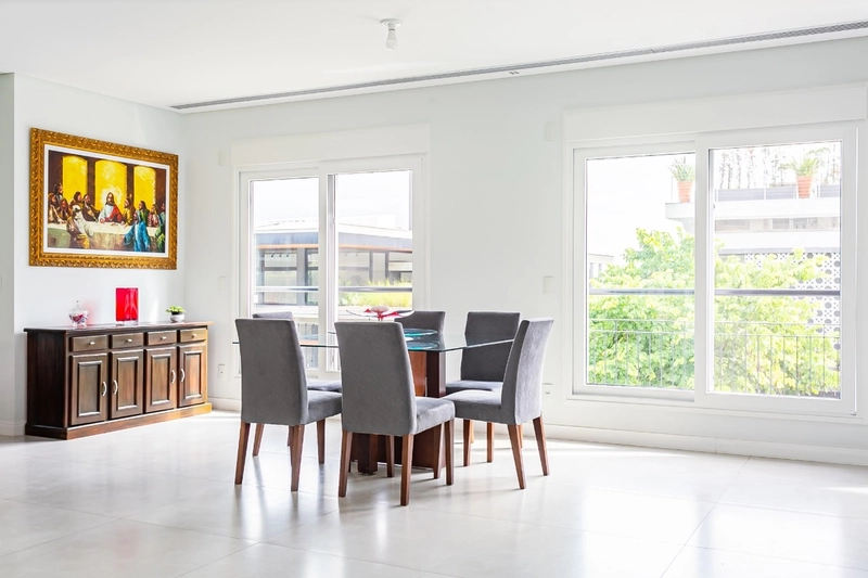 Casa em Cacupé com 4 dormitórios sendo 4 suítes e 3 vagas 319m²: 5ª foto da galeria de imagens do imóvel