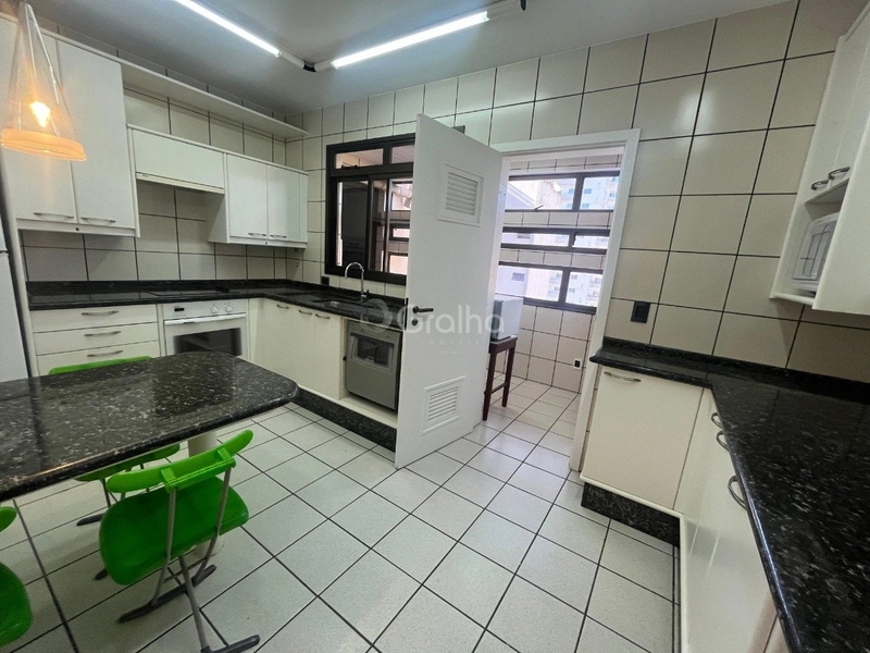 Apartamento na agronômica com 3 dormitórios, sendo 1 suíte e 1 vagas: 10ª foto da galeria de imagens do imóvel