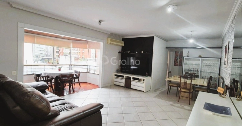 Apartamento no Centro com 3 dormitórios, 1 suíte e 2 vagas: 2ª foto da galeria de imagens do imóvel