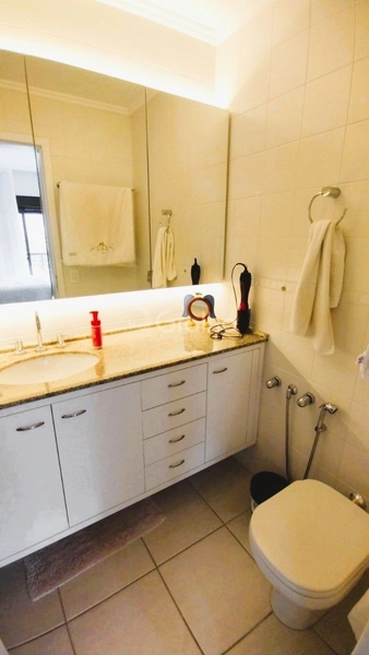 Apartamento no Centro com 3 dormitórios, 1 suíte e 2 vagas: 12ª foto da galeria de imagens do imóvel