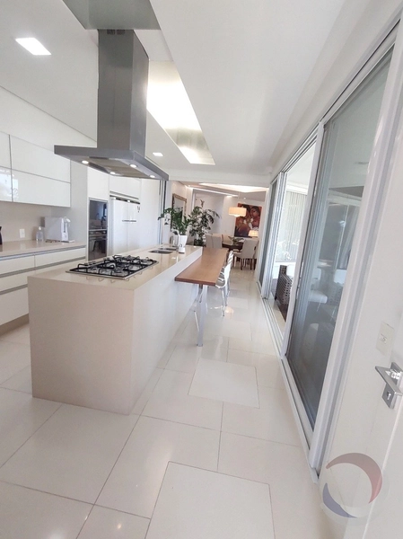 Casa residencial em condomínio fechado no Cacupé com 04 suítes: 8ª foto da galeria de imagens do imóvel