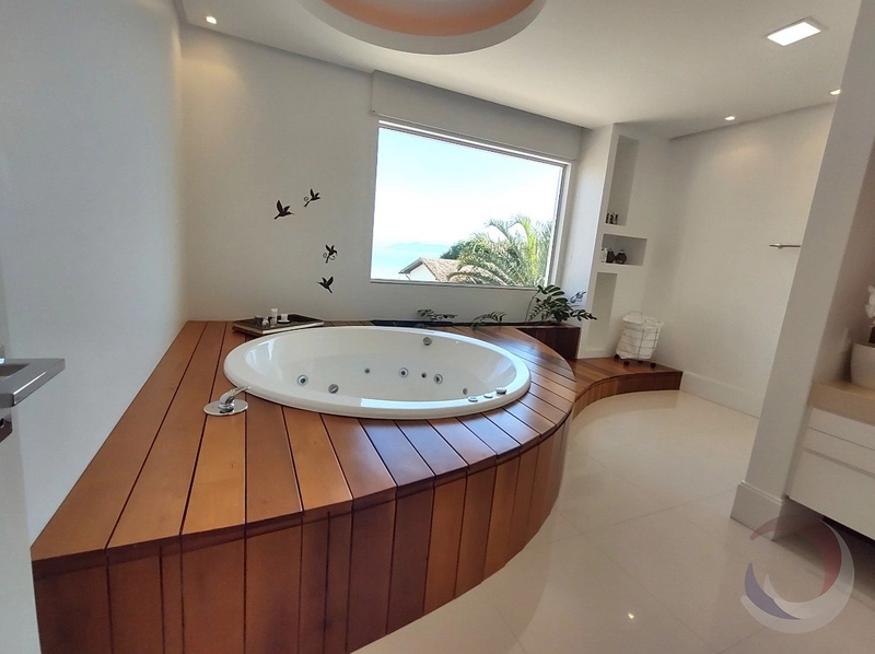 Casa residencial em condomínio fechado no Cacupé com 04 suítes: 14ª foto da galeria de imagens do imóvel