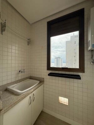 Apartamento no Centro com 1 dormitório com 1 vaga: 5ª foto da galeria de imagens do imóvel