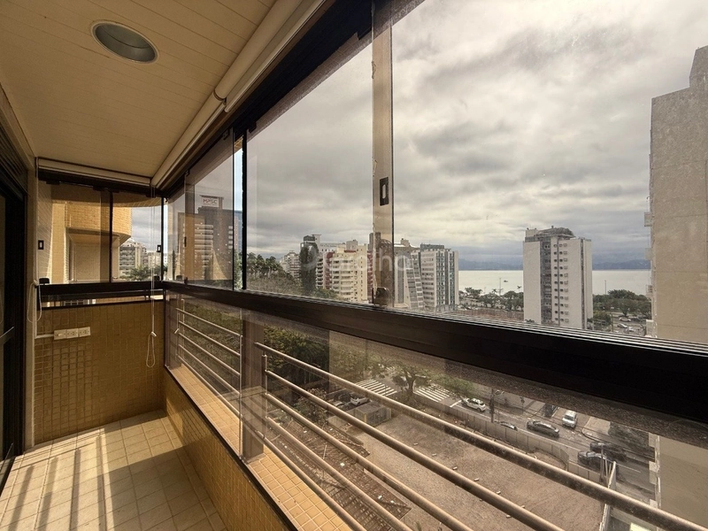 Apartamento no Centro com 1 dormitório com 1 vaga: 3ª foto da galeria de imagens do imóvel