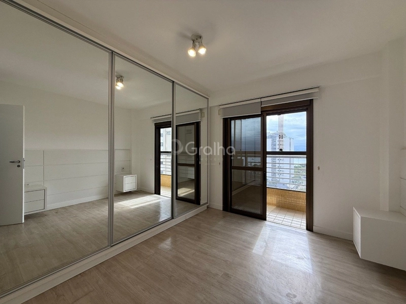 Apartamento no Centro com 1 dormitório com 1 vaga: 12ª foto da galeria de imagens do imóvel