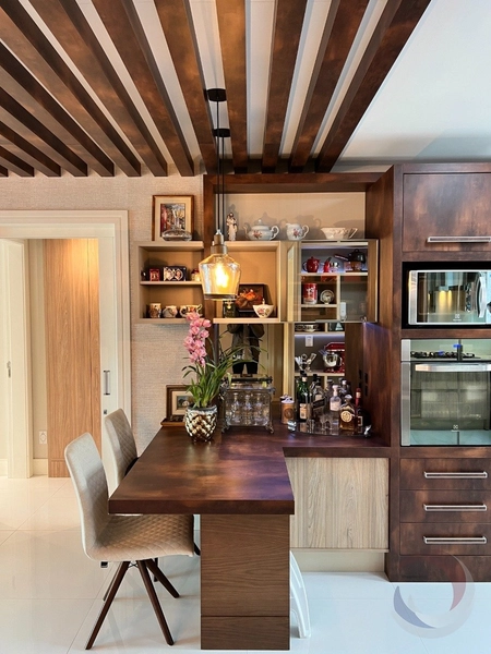 Apartamento na Agronômica Alto Padrão com 3 suítes e 3 vagas - 122m²: 4ª foto da galeria de imagens do imóvel