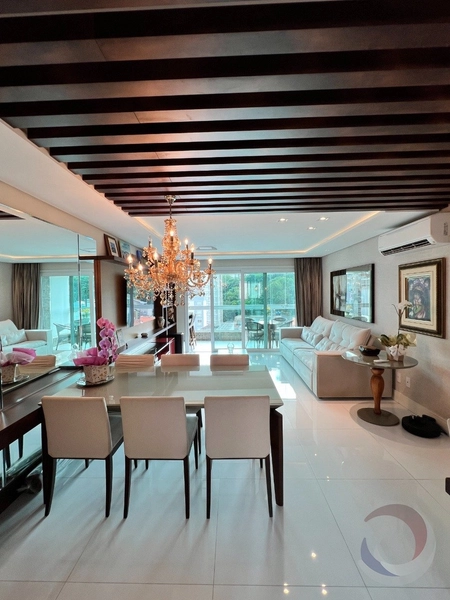 Apartamento na Agronômica Alto Padrão com 3 suítes e 3 vagas - 122m²: 10ª foto da galeria de imagens do imóvel