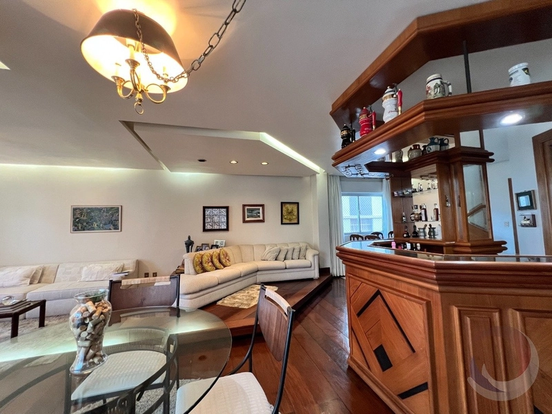 Apartamento no Centro com 4 dormitórios, sendo 2 suítes e 3 vagas: 5ª foto da galeria de imagens do imóvel