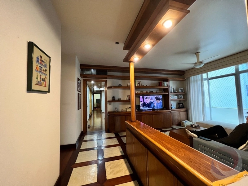 Apartamento no Centro com 4 dormitórios, sendo 2 suítes e 3 vagas: 14ª foto da galeria de imagens do imóvel