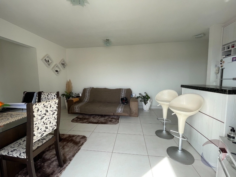 Apartamento em Capoeiras com 2 dormitórios sendo 1 suíte e 1 vaga: 1ª foto da galeria de imagens do imóvel