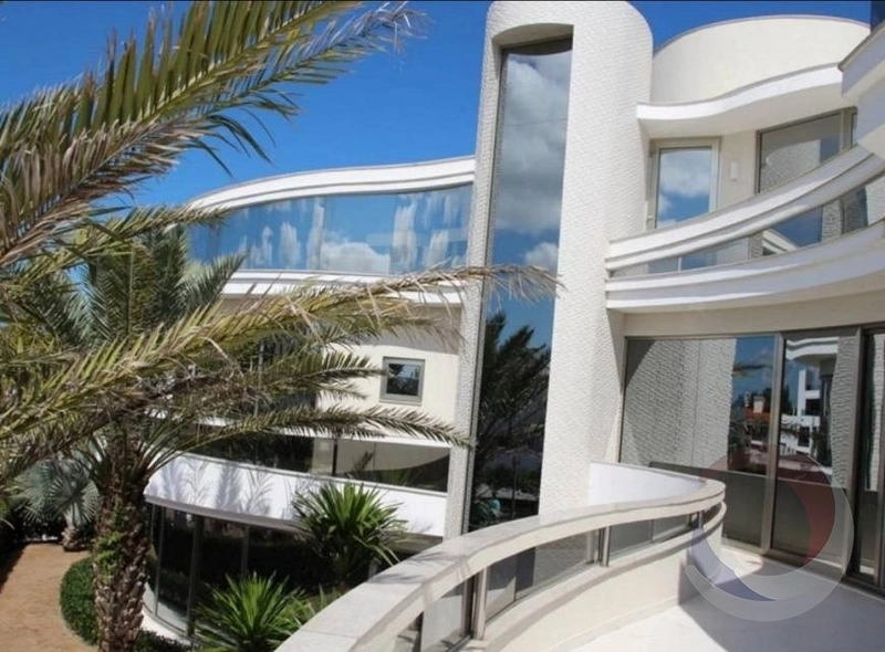 Casa residencial com 5 suítes em Jurerê Internacional: 25ª foto da galeria de imagens do imóvel