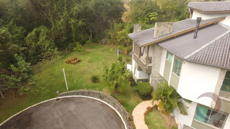 Casa residencial em Cacupé com 3 dormitórios, sendo 3 suítes e 4 vagas: 3ª foto da galeria de imagens do imóvel
