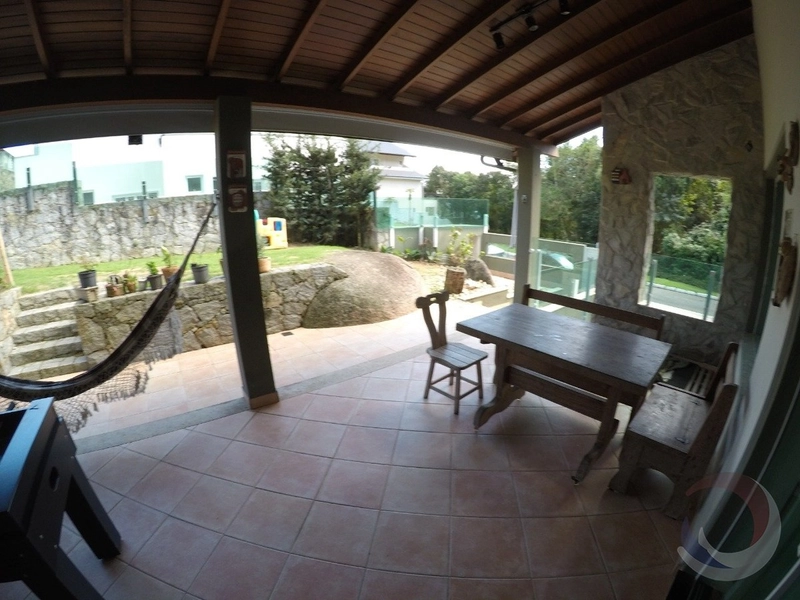 Casa residencial em Cacupé com 3 dormitórios, sendo 3 suítes e 4 vagas: 7ª foto da galeria de imagens do imóvel