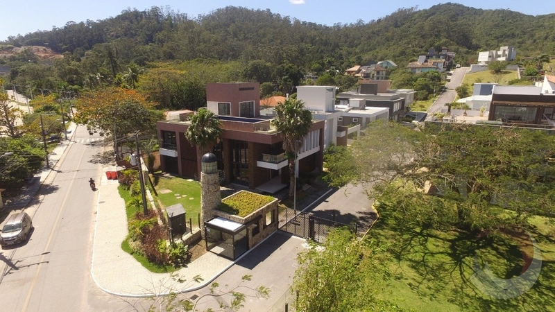 Casa residencial em Cacupé com 3 dormitórios, sendo 3 suítes e 4 vagas: 4ª foto da galeria de imagens do imóvel