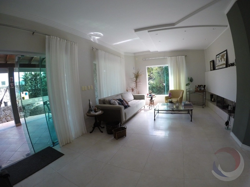 Casa residencial em Cacupé com 3 dormitórios, sendo 3 suítes e 4 vagas: 12ª foto da galeria de imagens do imóvel
