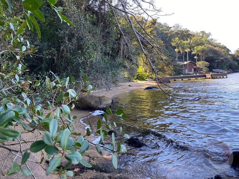 Terreno a venda na Lagoa da Conceição com 27.517 m2 de área: 8ª foto da galeria de imagens do imóvel