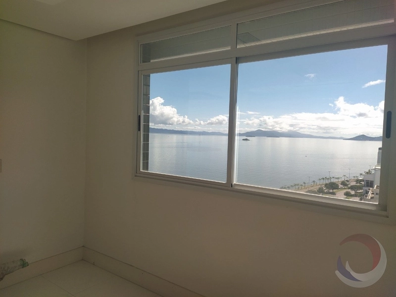 Cobertura na Beira Mar Norte com 4 suítes e 4 vagas - 431,55m²: 10ª foto da galeria de imagens do imóvel